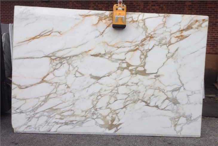Calacatta Gold Vein Slab
